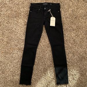 Size 25 Lucky Brand Black Skinny Jeans